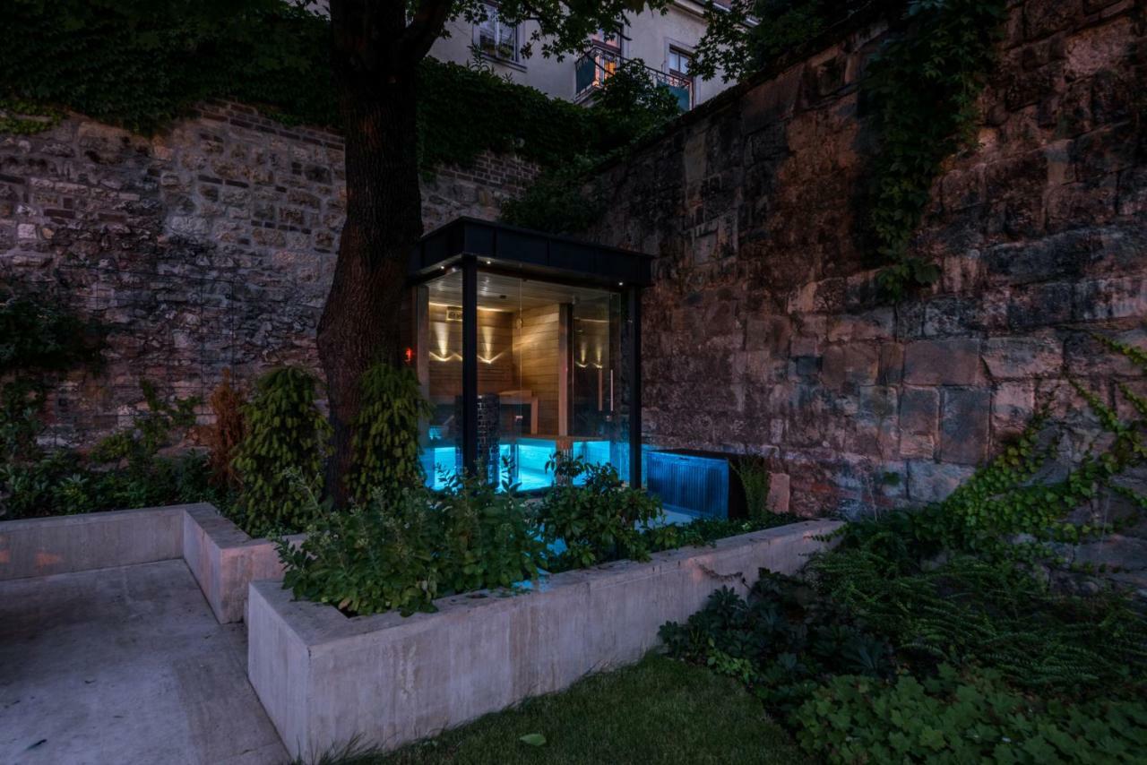 Castle Apartments Будапеща Екстериор снимка