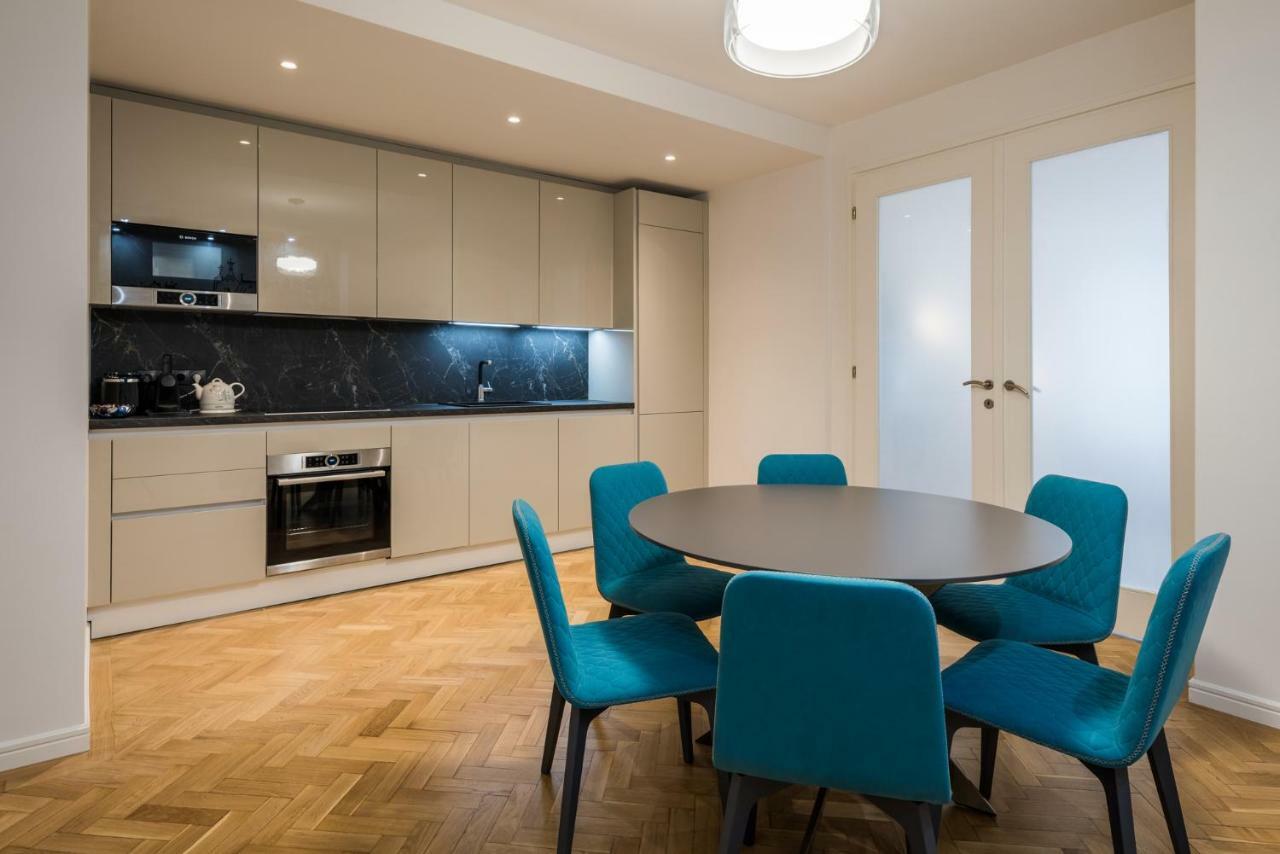 Castle Apartments Будапеща Екстериор снимка